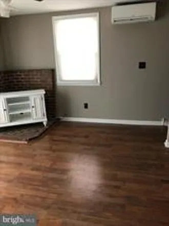 218 Delmar St — Photo 6