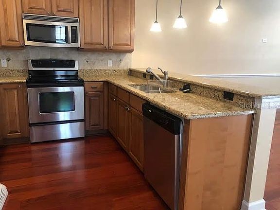 4th image of 1441 Harmon Ave