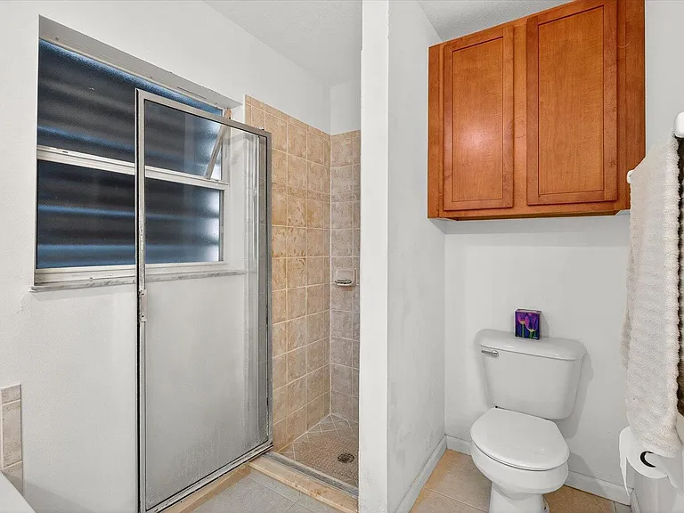 1058 SW Locke Ave — Photo 26