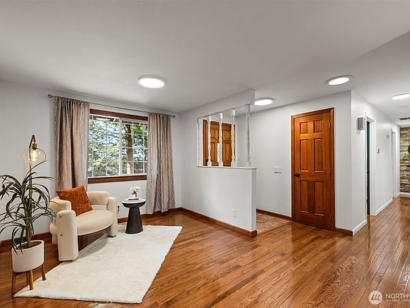 5th image of 8215 172nd Avenue NE