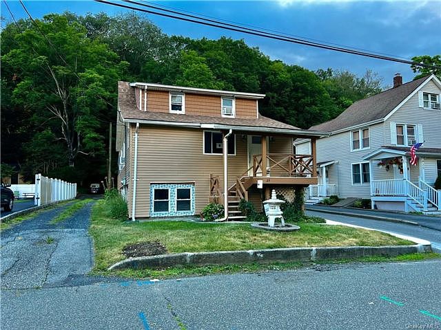 1st image of 23 Richard St Unit A
