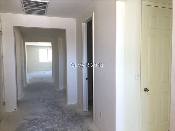 2nd image of 5584 Silver Cascade Ave
