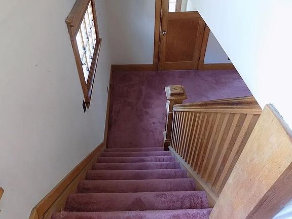 3rd image of 119 Tremont Ave