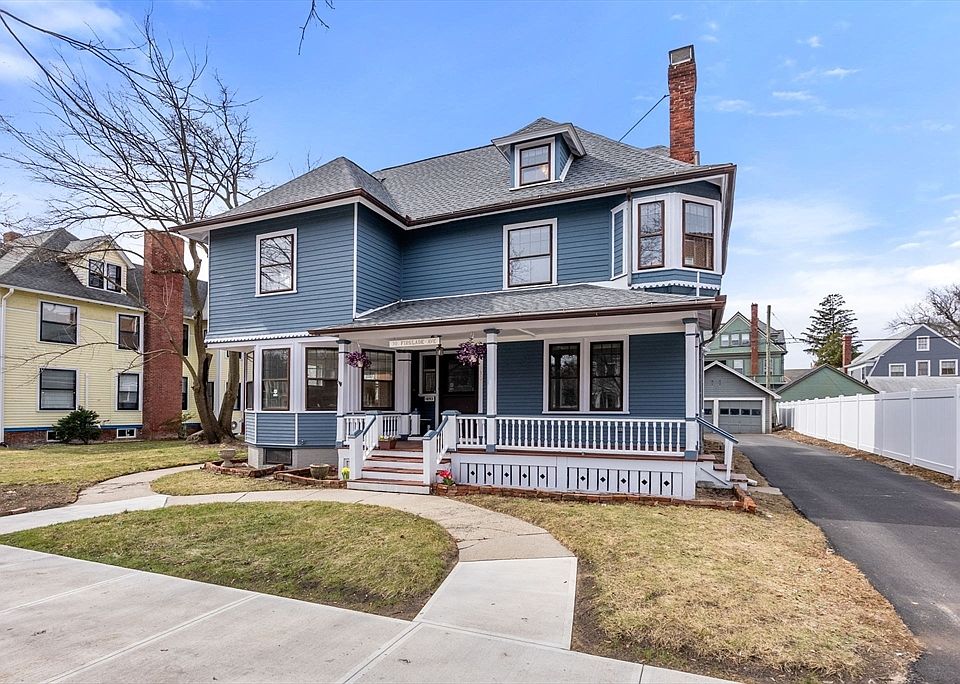 1st image of 30 Firglade Ave