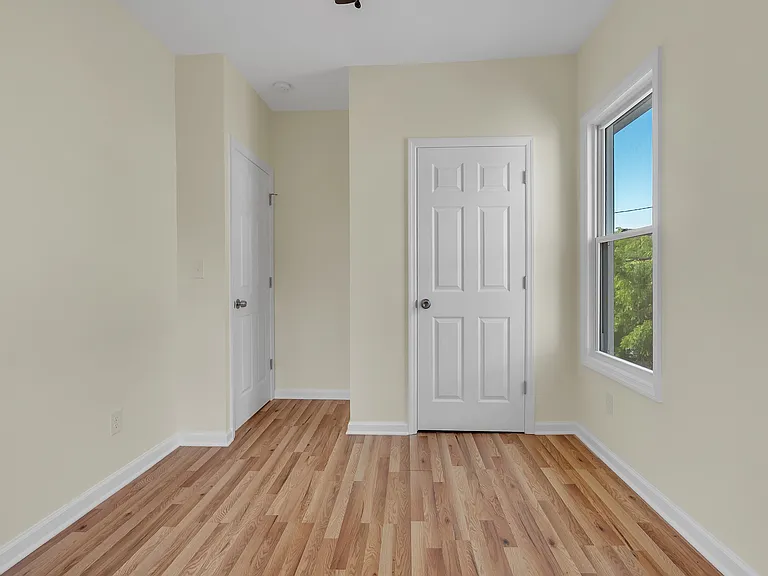 310 Summer St — Photo 16