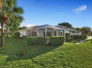 10904 Myrtle Oak Ct, Palm Beach Gardens, FL 33410