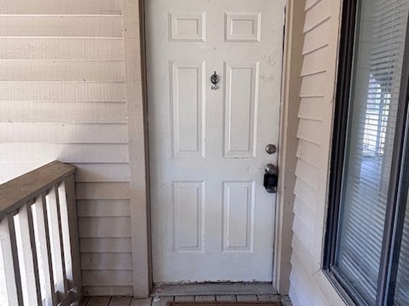 229 Windsor Point Rd APT 4D