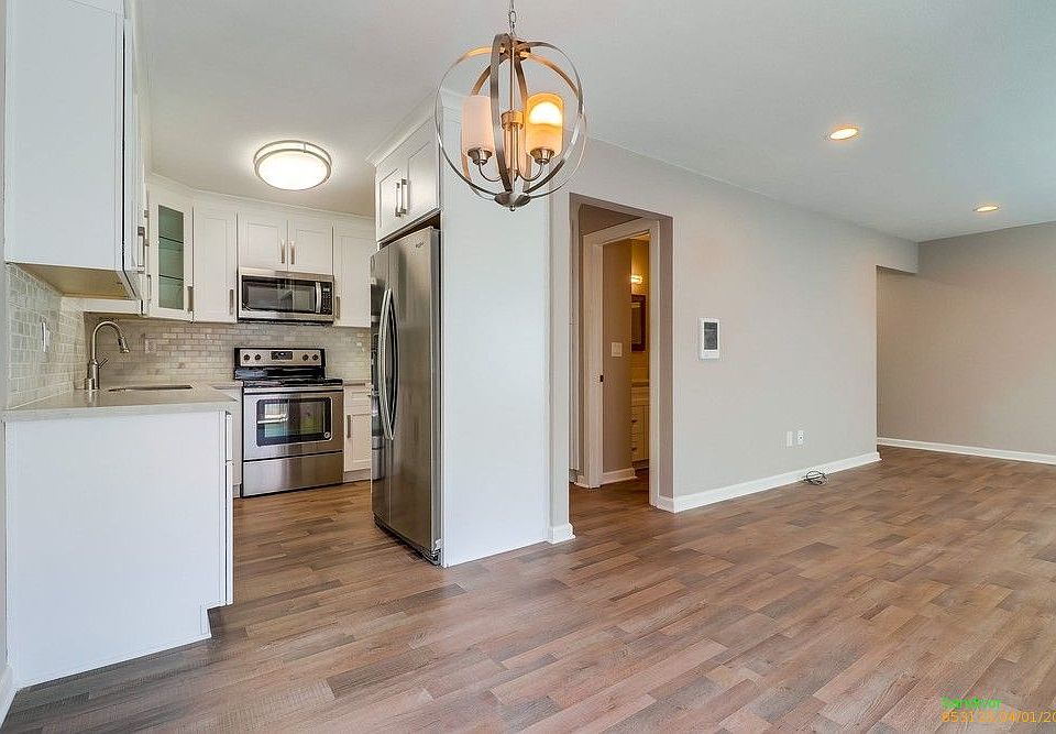 2nd image of 4750 Noyes St APT 103