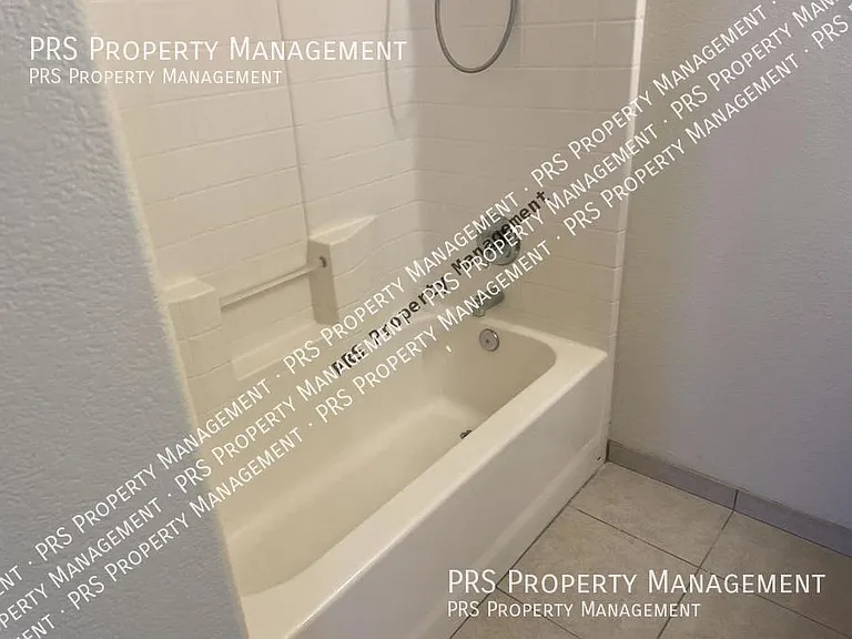 2306 W Kristina Ave — Photo 19