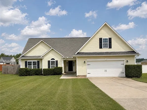 145 Wood Point Dr, Lillington, NC 27546