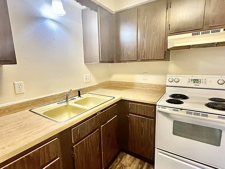 206 N Madison St #3 — Photo 1