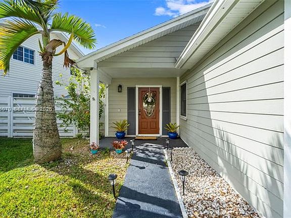 4th image of 15006 SW 141st Ct #0