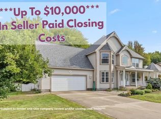 1106 Brookway Ct, Norton Shores, MI 49441