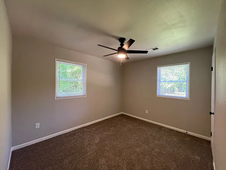 3311 Madewell St — Photo 6