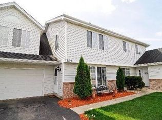 2817 Dorothy Dr, Aurora, IL 60504