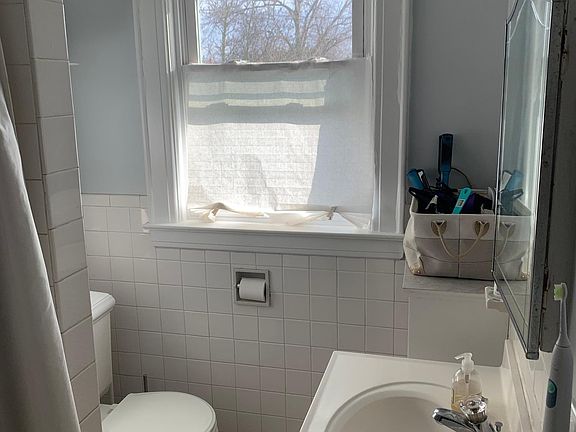 5th image of 482 Oakland Ave Floor 2