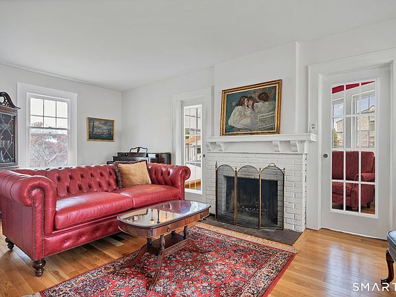4th image of 50 Vine Street
