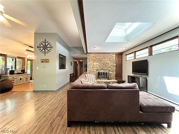 5th image of 10061 Dale Dr