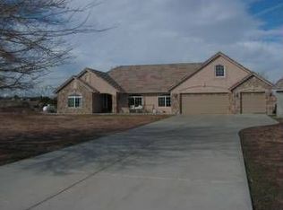 6756 Jargon St, Oak Hills, CA 92344