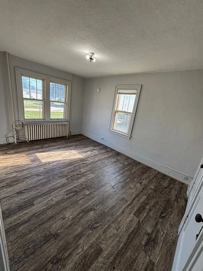 Bayridge Investments - 918 S Paxton - New — Photo 3