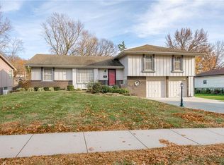 8809 Outlook Dr, Overland Park, KS 66207