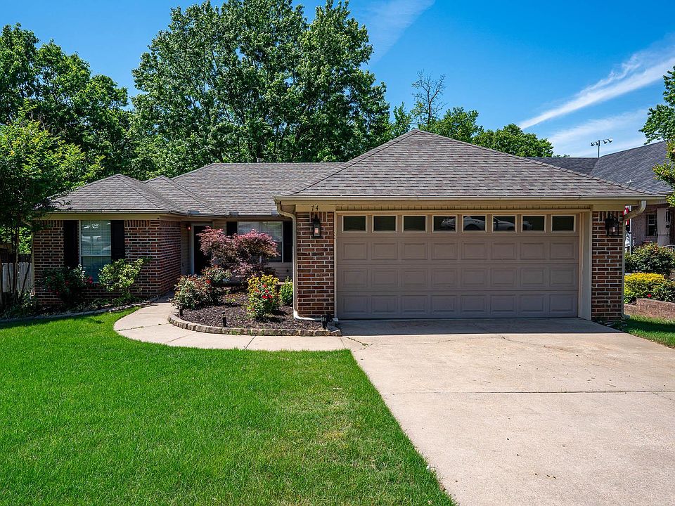 1st image of 74 Garden Oaks Dr