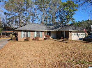 1300 Logan Ln, Sylacauga, AL 35150