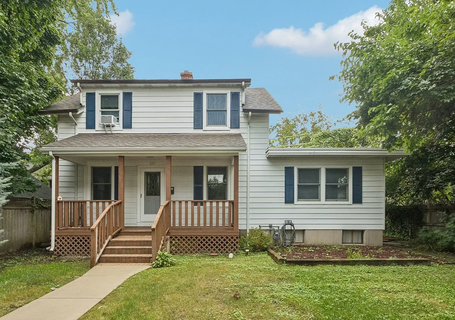 3 bed, $4,200 — Photo 1