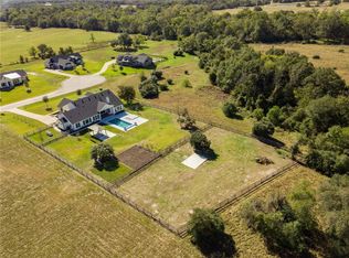 10742 Harvey Ranch Rd, College Station, TX 77845