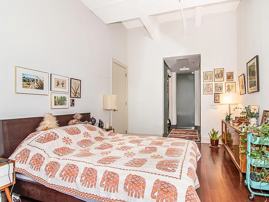 Rented by Re/Max In The City | media 2