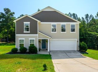 321 New Castle Ln, Spring Lake, NC 28390