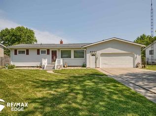 6031 Beacon Hill St, Flint, MI 48506