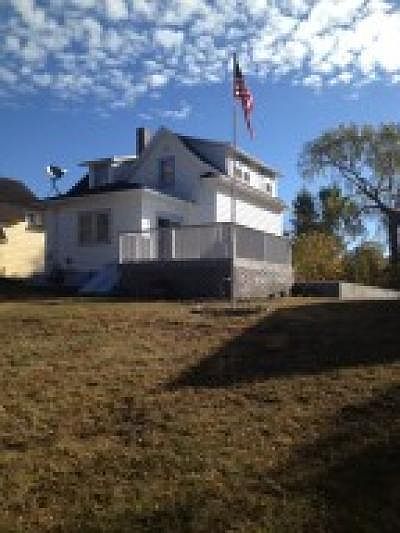 1st image of 1330 Lake Ave