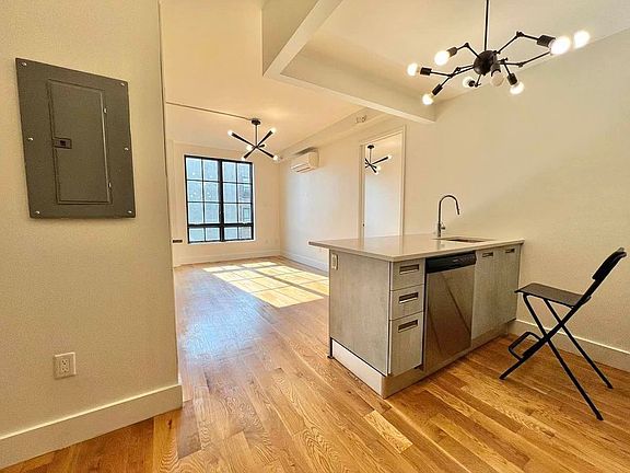 5th image of 12 Ford St APT 7C
