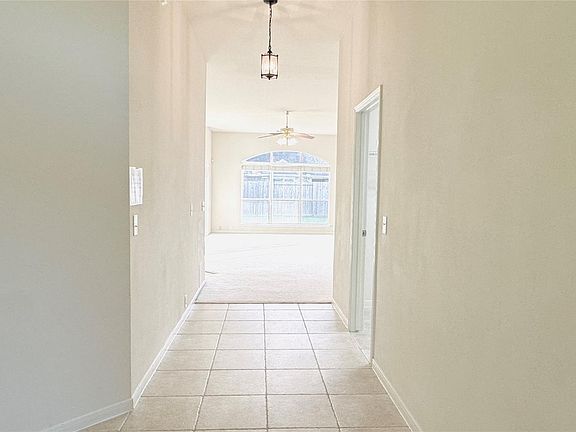 2nd image of 20023 Castlegreen Dr