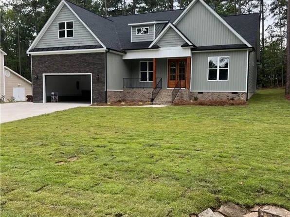 140 Lakeforest Trl, Sanford, NC 27332