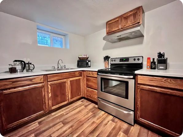 403 Connell Ave