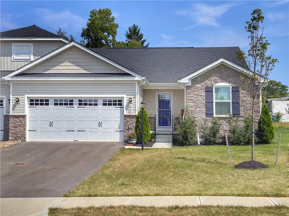 239 Smith Ln, Beaver Falls, PA 15010