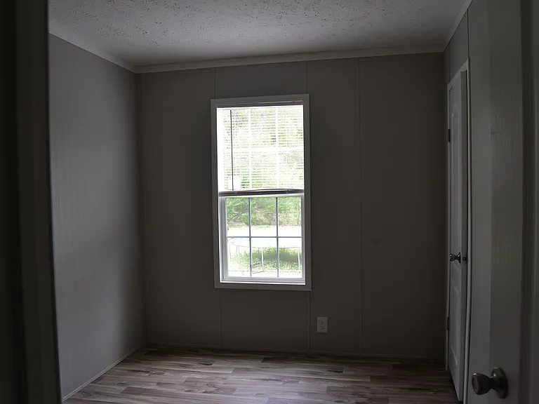 122 Willow Dr — Photo 12