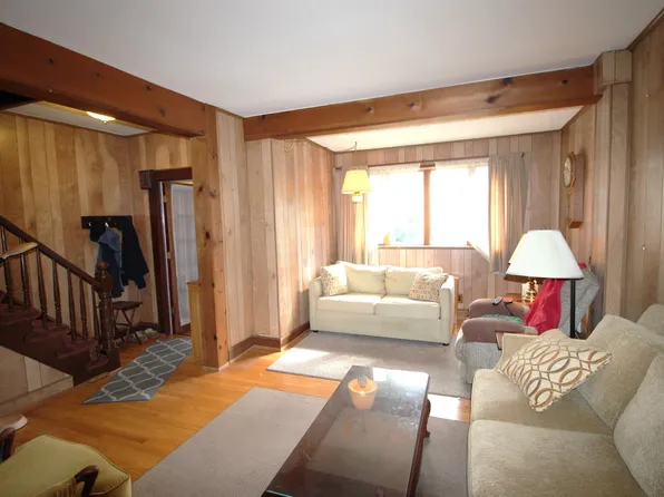 425 Davis Avenue image 4 of 22