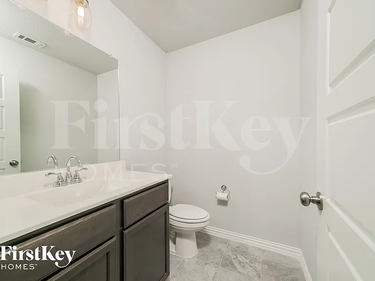 705 Bluebird Way — Photo 9