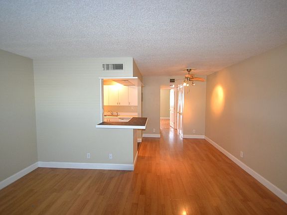 4th image of 1400 NE 54th St APT 106
