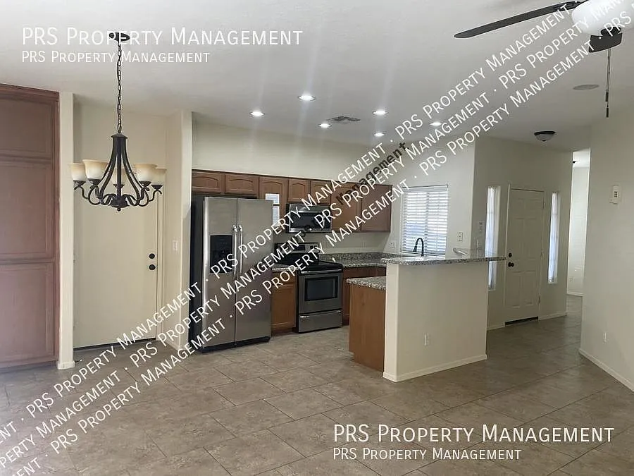 Newly Listed in Chandler — Photo 3
