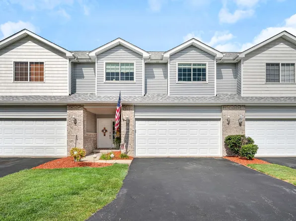 1941 Waters Edge Dr, Minooka, IL 60447
