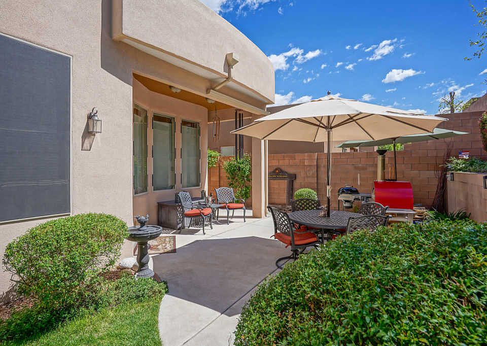1st image of 4619 Mi Cordelia Dr NW