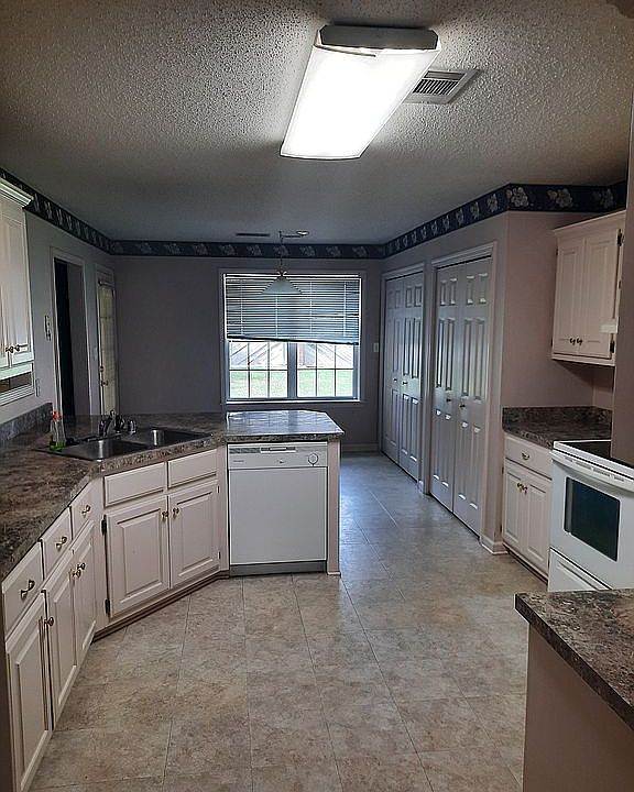 1st image of 617 Chesapeake Dr