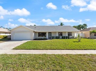 17740 Raintree Ter, Boca Raton, FL 33487