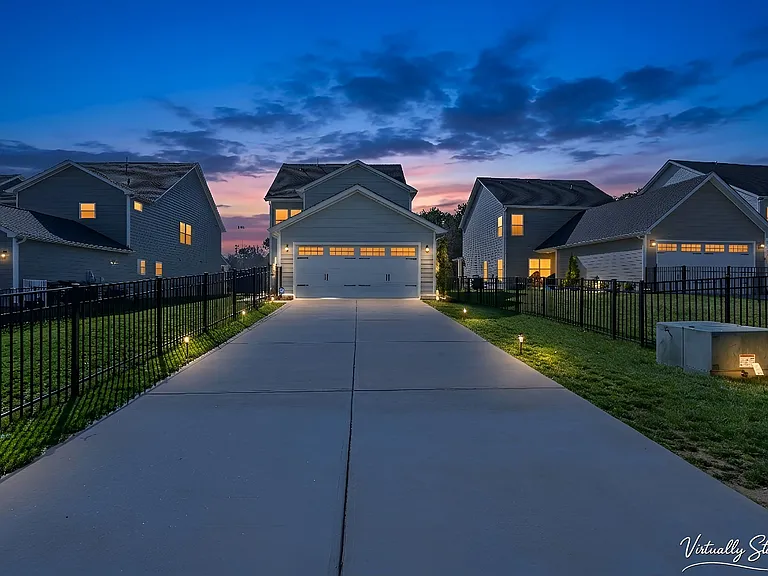 14957 Holbrooks Rd — Photo 4