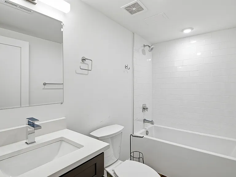 7013 Pipers Glen Way — Photo 29