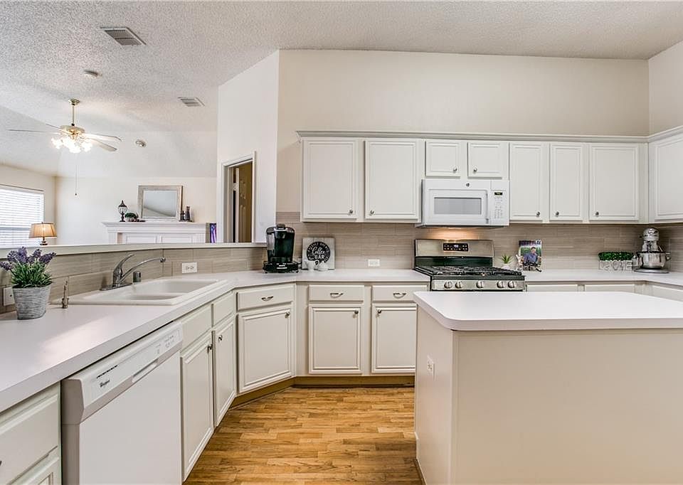 1st image of 4604 Basil Dr
